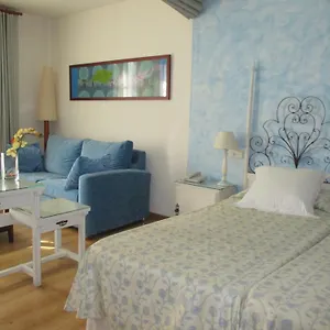https://rosa-begur.catalonia-hotels.com